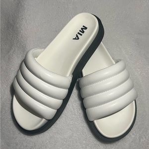 New white MIA sandals. NO BOX